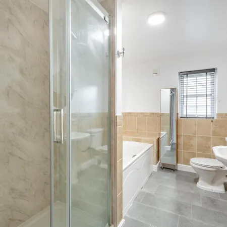 5 Bed In Oc-w32446