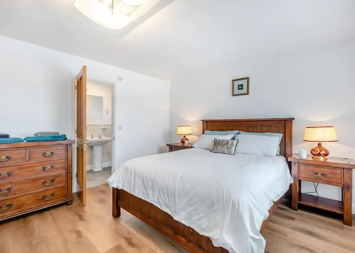 5 Bed In Oc-w32446 *