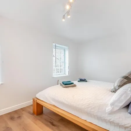 5 Bed In Oc-w32446 *