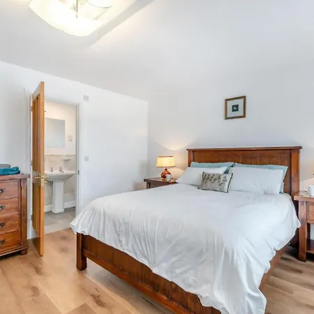 5 Bed In Oc-w32446 *