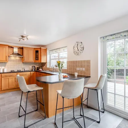 5 Bed In Oc-w32446 Feriehus